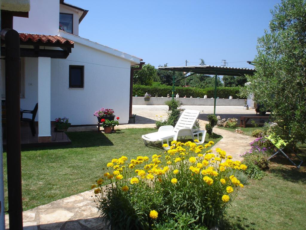 Nella Apartments Šišan Kültér fotó